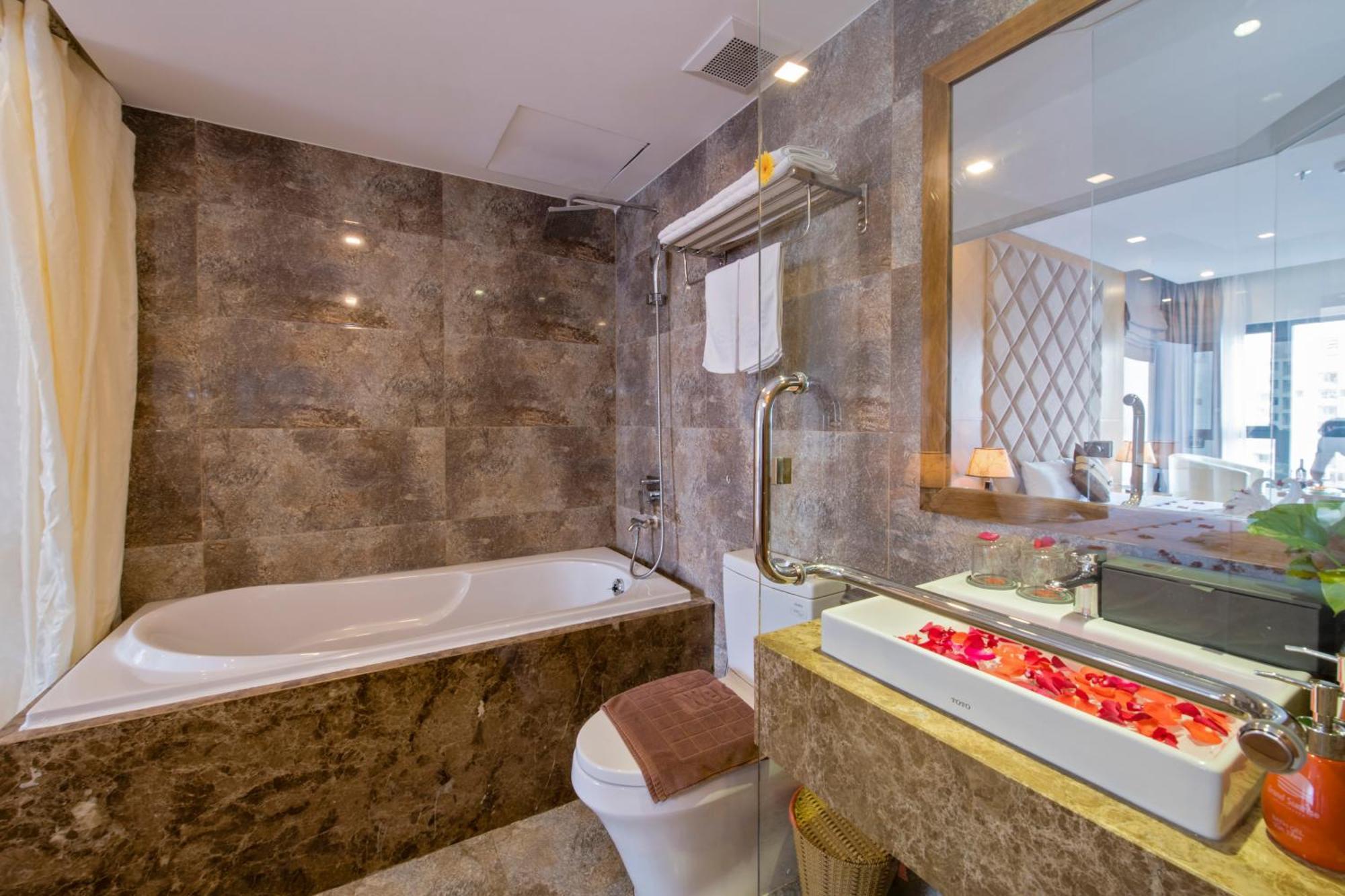 Chambre Familiale avec Baignoire